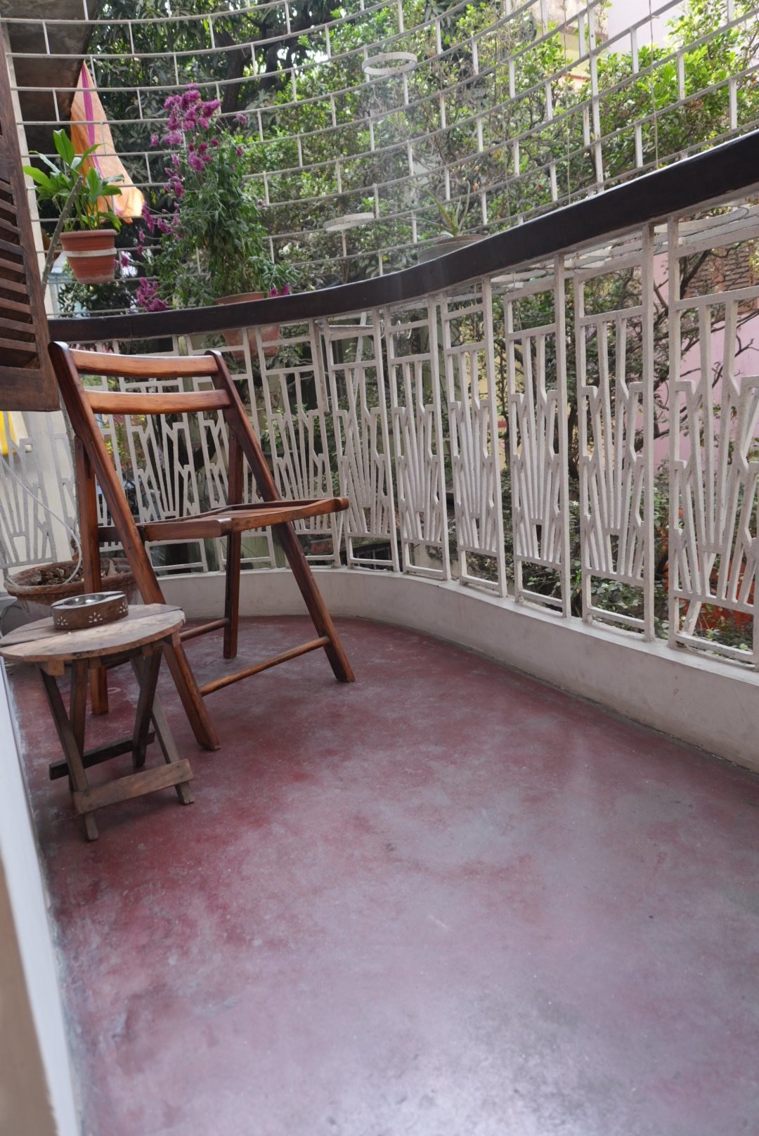 Twin Lounge at Central balcony seating
