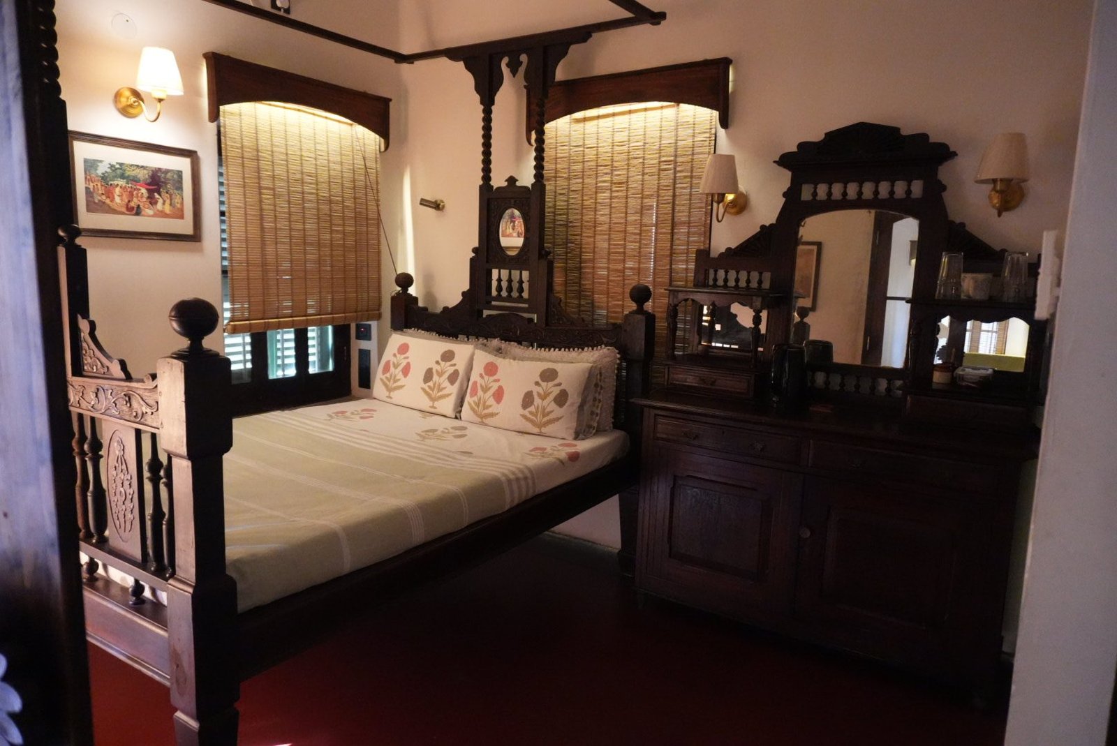 Twin Lounge at Central bedroom